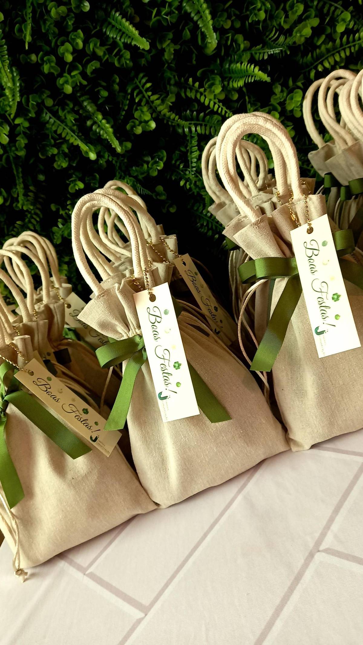 Kit corporativo gourmet personalizado da Cestini Especiali — presente para empresas em São Paulo