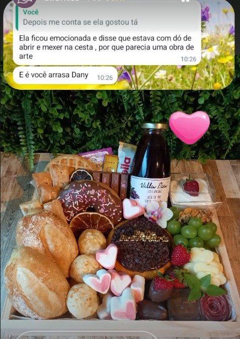 Bolo artesanal decorado para presente especial — Cestini Especiali