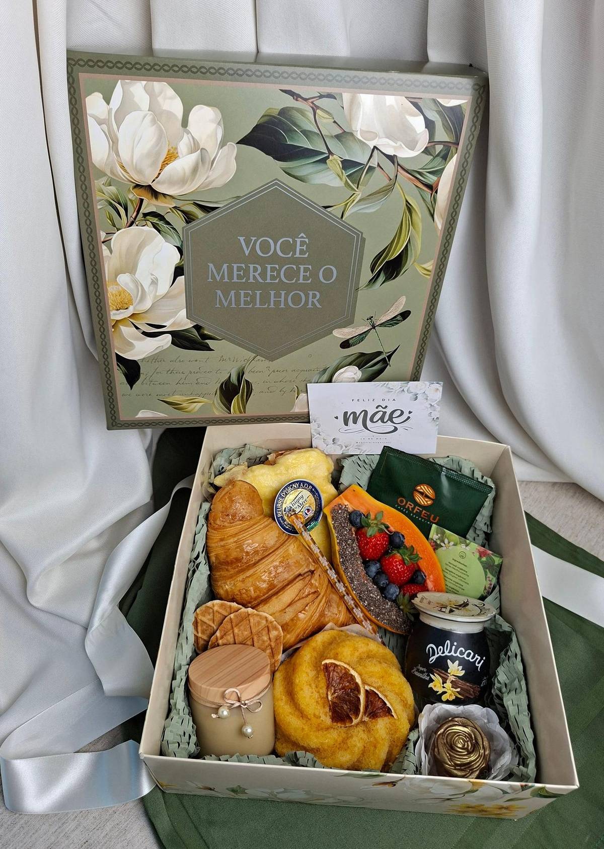 Amanhecer de Mãe — Croissant folhado, croque-monsieur, bolo de laranja com ganache de chocolate bra · Cestini Especiali São Paulo (foto 1)